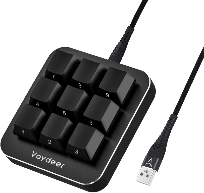 A vaydeer 9 key macropad